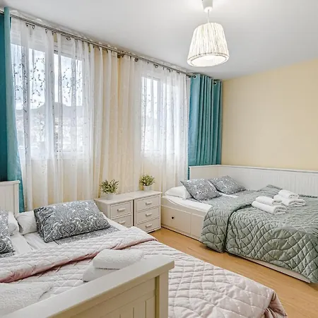 アパート Yellow 3 Bedroom Large For 10 Guests