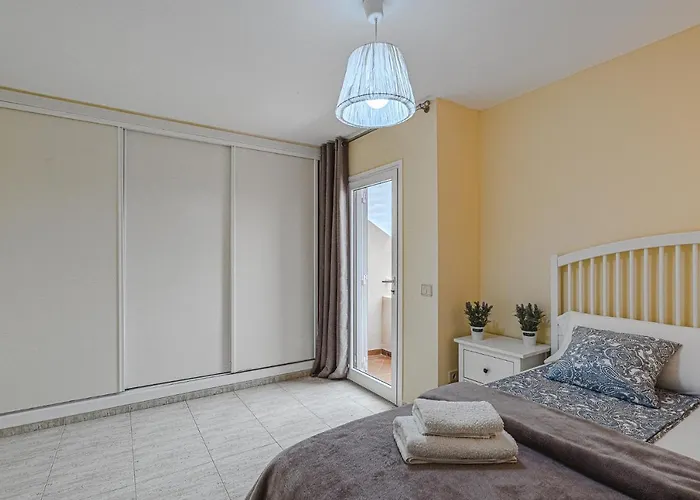 Apartamento Yellow 3 Bedroom Large For 10 Guests *