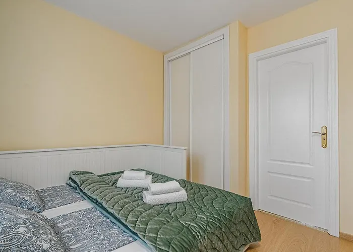 Apartamento Yellow 3 Bedroom Large For 10 Guests