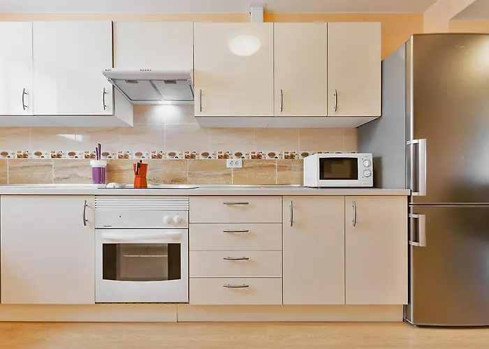 شقة Yellow 3 Bedroom Large For 10 Guests أذيخي